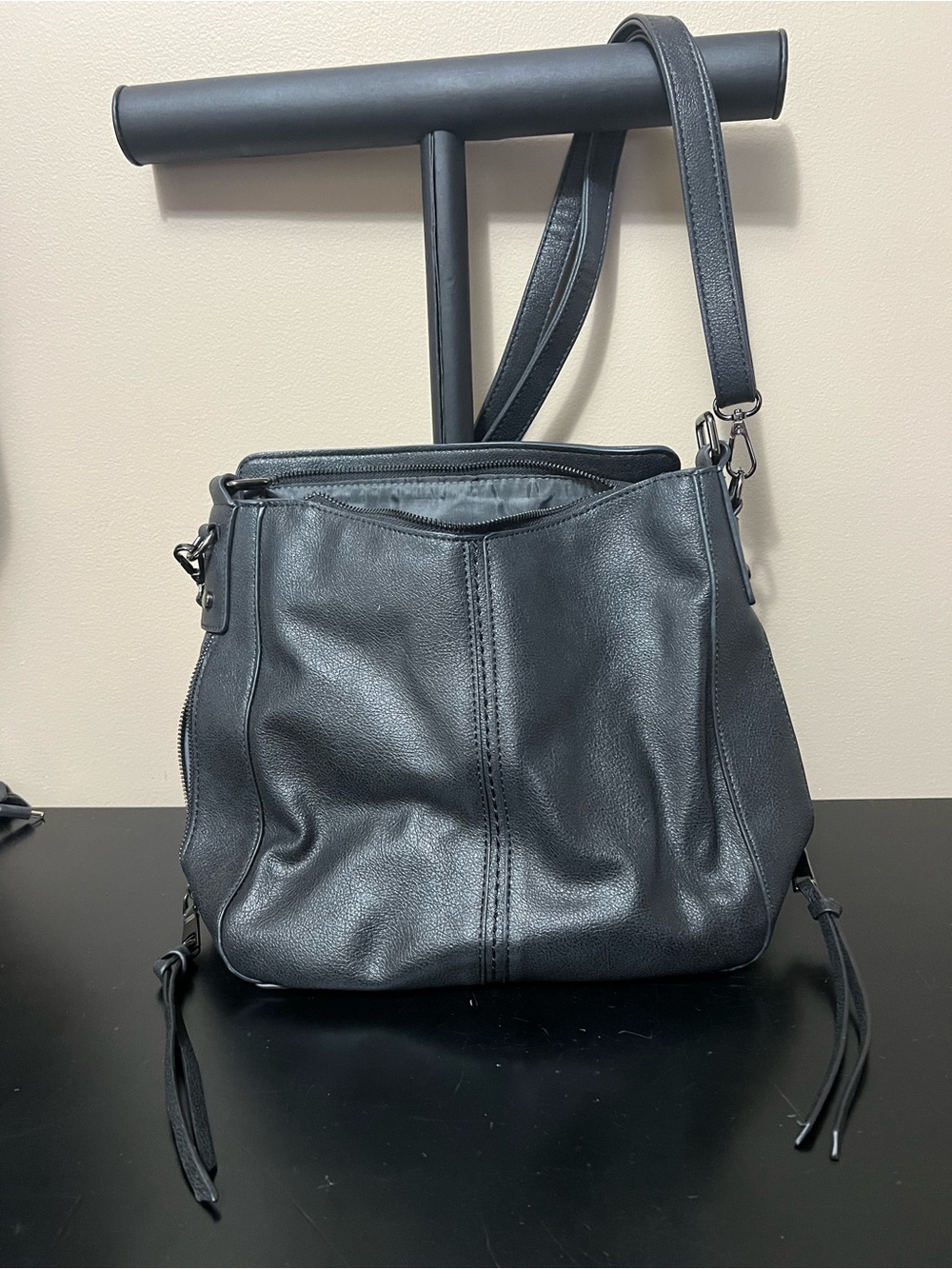 Women's Black Leather Conceal Carry Shoulder Bag with Adjustable Strap